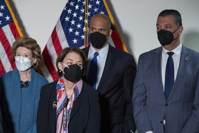 Big voting bill faces defeat as 2 Dems won't stop filibuster | iNFOnews.ca