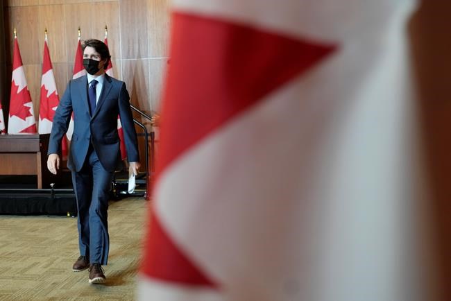 COVID-19 antiviral pill incoming as fifth wave's peak in sight for some provinces | iNFOnews.ca