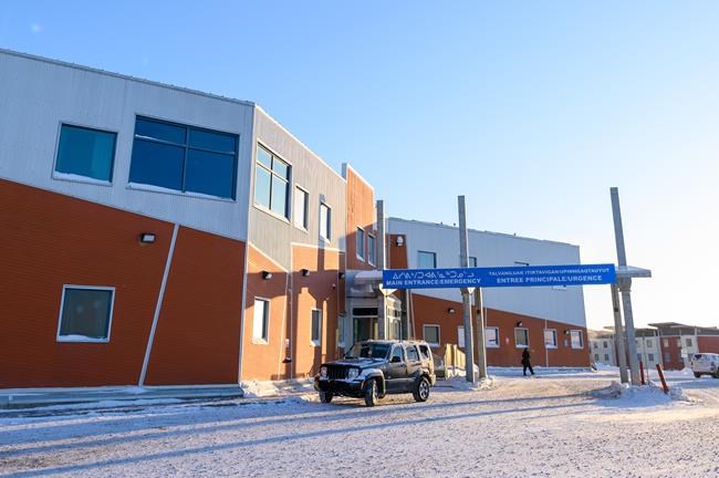 Iqaluit lab techs say they quit over long-standing issues, denied bonus | iNFOnews.ca CP1791268539