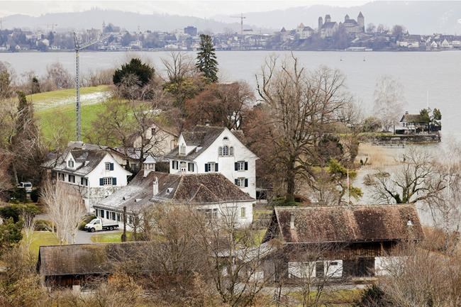 Tina Turner, husband snap up vast $76M estate on Lake Zurich | iNFOnews.ca CP337286529