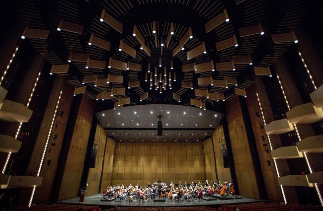 Canada's performing arts sector ravaged by COVID-19 shutdowns: Statistics Canada | iNFOnews.ca