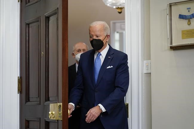 Biden says Russian invasion in Feb. 'distinct possibility' | iNFOnews.ca Biden says Russian invasion in Feb. 'distinct possibility' | iNFOnews.ca