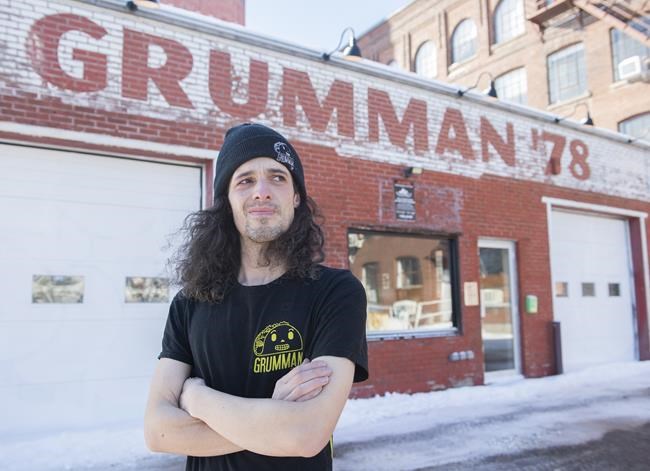 Quebec restaurants are reopening, but some former workers don't plan to go back | iNFOnews.ca