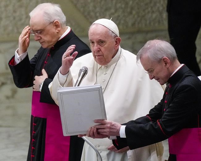 Pope hails Paralympians, refugee athletes in Olympic message | iNFOnews.ca