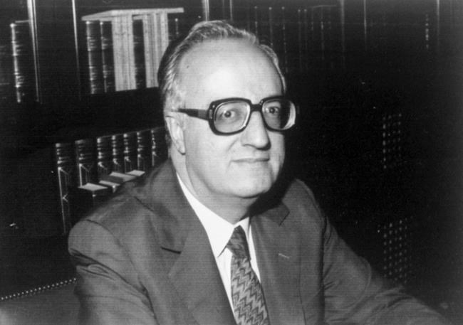 Former Greek president Christos Sartzetakis dies at age 92 | iNFOnews.ca