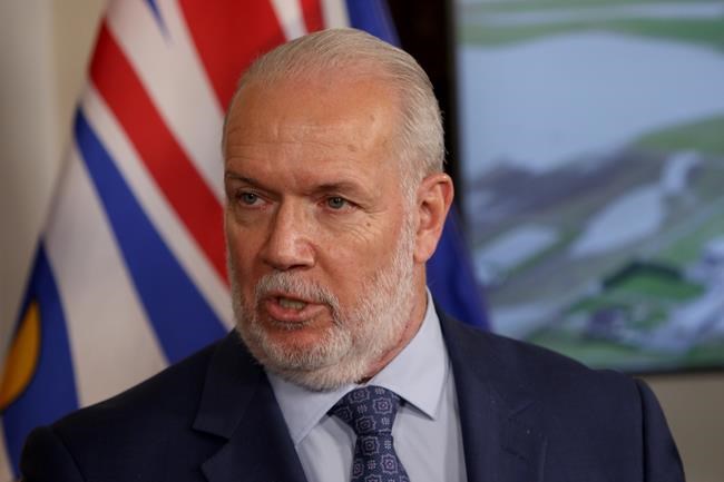 B.C. premier backs COVID-19 health restrictions, will not bend to horn honking | iNFOnews.ca
