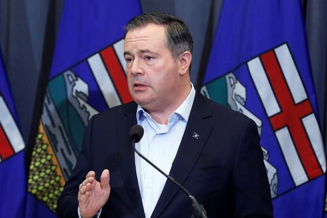 Alberta starts lifting COVID-19 restrictions, vaccine passport program | iNFOnews.ca