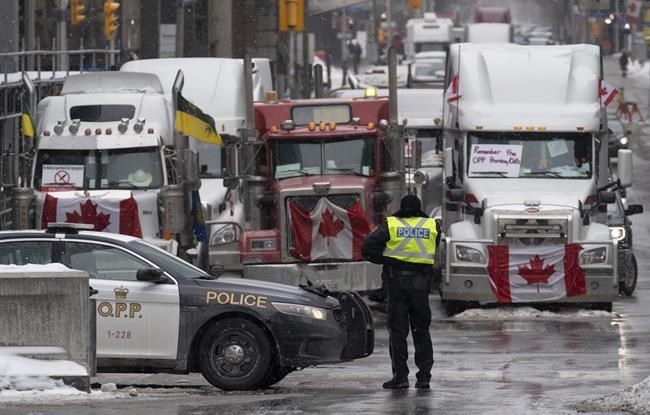 Ottawa police warn protesters of mischief charges for blocking streets | iNFOnews.ca