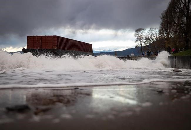 Barge grounded at Vancouver's English Bay in November storms to be disassembled | iNFOnews.ca