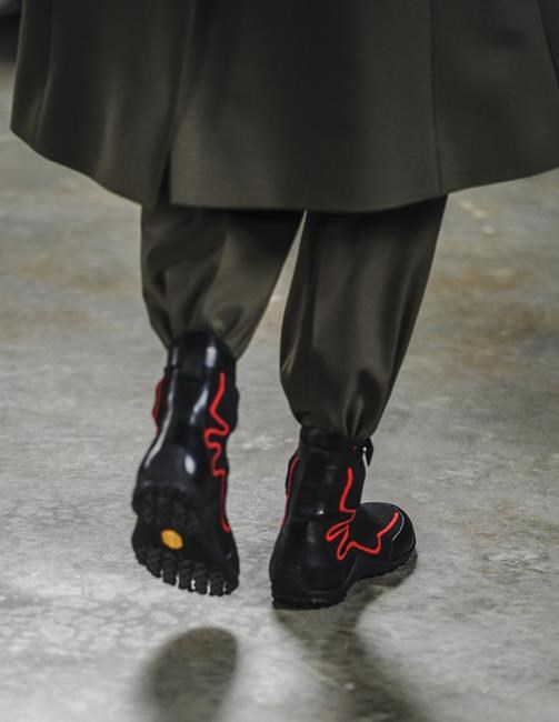 Live music and deconstructed knitwear at Proenza Schouler | iNFOnews.ca