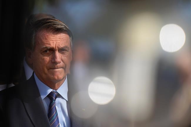 Brazil's Bolsonaro departs for Russia despite objections | iNFOnews.ca