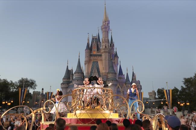 Disney World: No more masks indoors for vaccinated visitors | iNFOnews.ca
