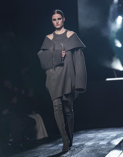 Michael Kors toasts New York nightlife in latest collection | iNFOnews.ca