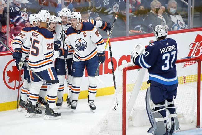 McDavid puts up three points as Edmonton Oilers double up Winnipeg Jets 4-2 | iNFOnews.ca