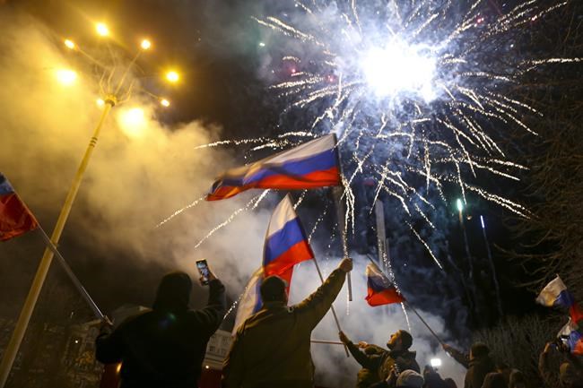 War fears grow as Putin orders troops to eastern Ukraine | iNFOnews.ca War fears grow as Putin orders troops to eastern Ukraine | iNFOnews.ca