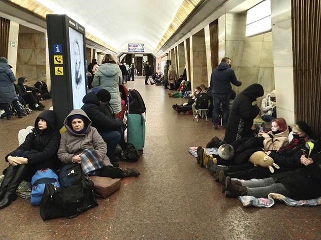 Canada must be ready to welcome Ukrainians to safety: expert | iNFOnews.ca