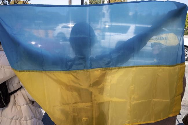 Honesty, reassurance: How to talk to kids about Ukraine | iNFOnews.ca Honesty, reassurance: How to talk to kids about Ukraine | iNFOnews.ca