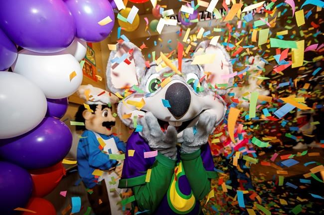 Birthday catch-up: parents plan kids' spring parties after 2 years of modified events | iNFOnews.ca