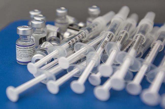 B.C. order for health workers' COVID-19 vax status lifts mention of vaccine deadlines | iNFOnews.ca