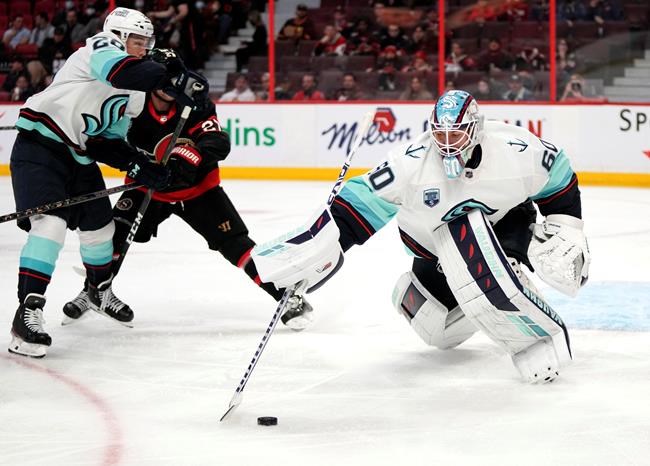 Senators beat Kraken 4-3 in OT after blowing big lead in third period | iNFOnews.ca