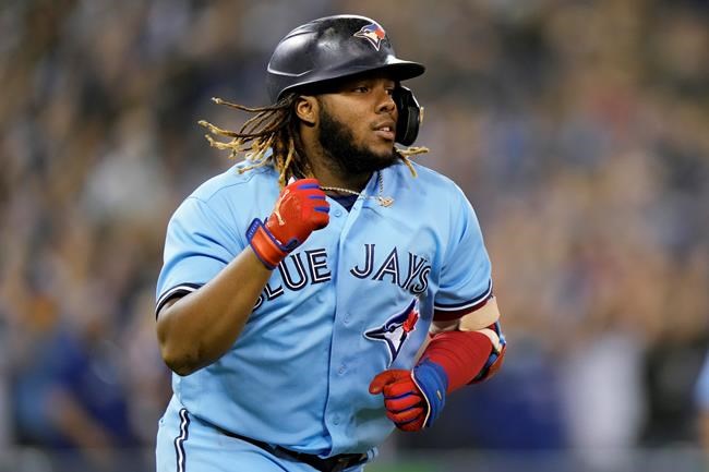 Vlad Guerrero Jr., Bo Bichette among players to report to Blue Jays spring training | iNFOnews.ca