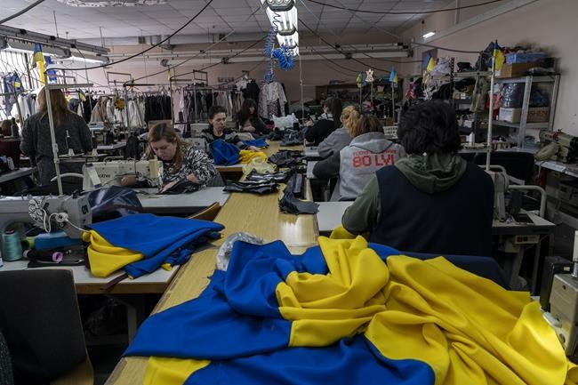 Russia keeps up attacks in Ukraine as two sides hold talks | iNFOnews.ca