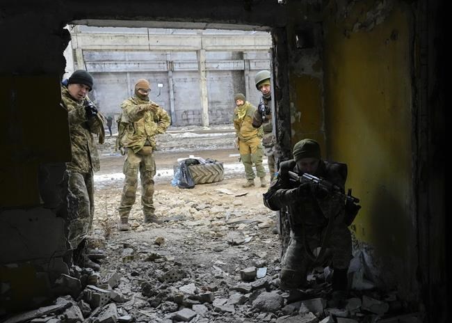 Foreign fighters in Ukraine await weapons in chaos of war | iNFOnews.ca Foreign fighters in Ukraine await weapons in chaos of war | iNFOnews.ca