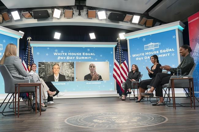 Biden urges private companies to help narrow gender pay gap | iNFOnews.ca Biden urges private companies to help narrow gender pay gap | iNFOnews.ca