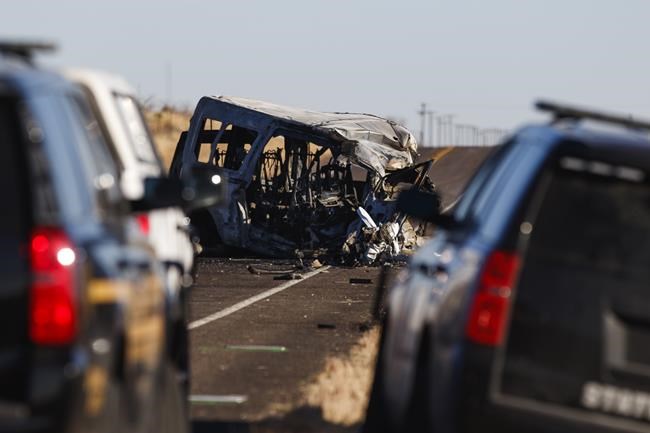 9 dead in crash involving U. of the Southwest golf teams | iNFOnews.ca 9 dead in crash involving U. of the Southwest golf teams | iNFOnews.ca