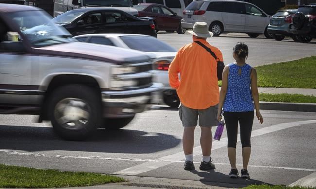 Study: SUVs, pickups hit pedestrians more often than cars do | iNFOnews.ca Study: SUVs, pickups hit pedestrians more often than cars do | iNFOnews.ca