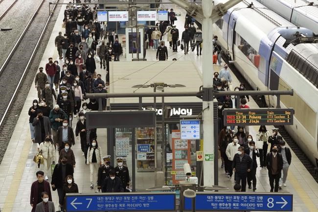South Korea's omicron deaths surge amid faltering response | iNFOnews.ca