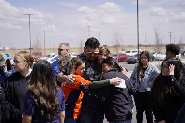 NTSB: 13-year-old drove pickup in Texas crash that killed 9 | iNFOnews.ca CP253413429