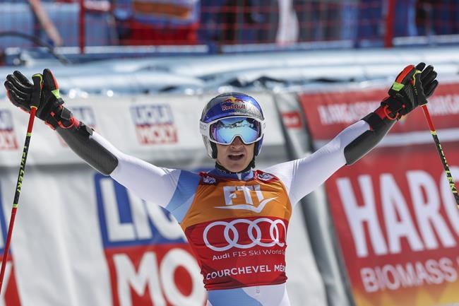 World Cup champion Marco Odermatt wins again in giant slalom | iNFOnews.ca