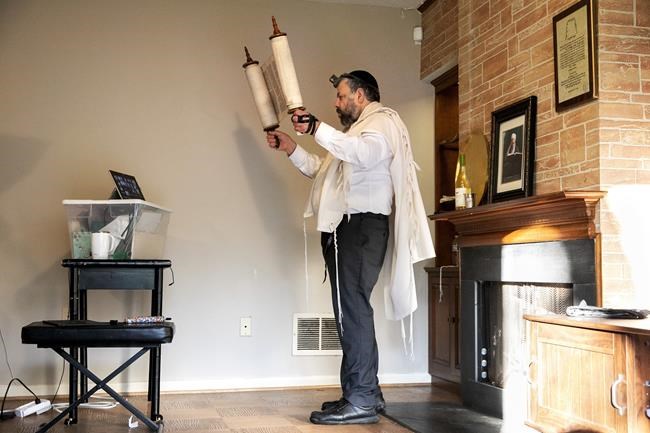 All-year daylight saving time threatens Jews' morning prayer | iNFOnews.ca All-year daylight saving time threatens Jews' morning prayer | iNFOnews.ca