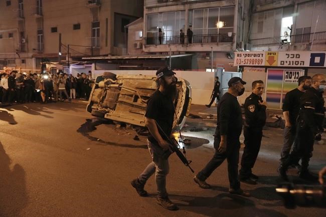 Palestinian gunman kills 5 in 3rd attack in Israel in a week | iNFOnews.ca Palestinian gunman kills 5 in 3rd attack in Israel in a week | iNFOnews.ca