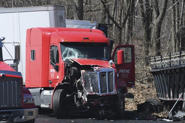 Police: 6 killed in Pennsylvania pileup of 80 vehicles | iNFOnews.ca