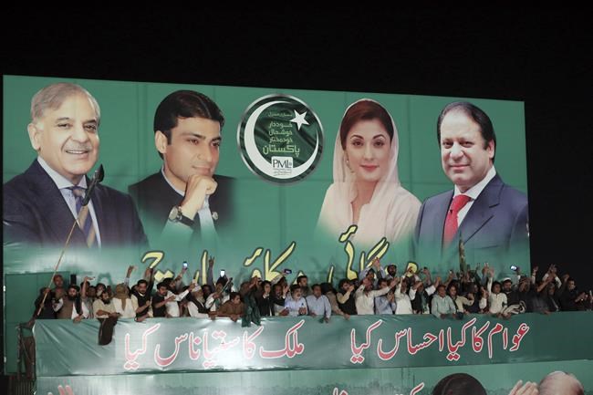 Allies abandon Pakistani premier ahead of no-confidence vote | iNFOnews.ca