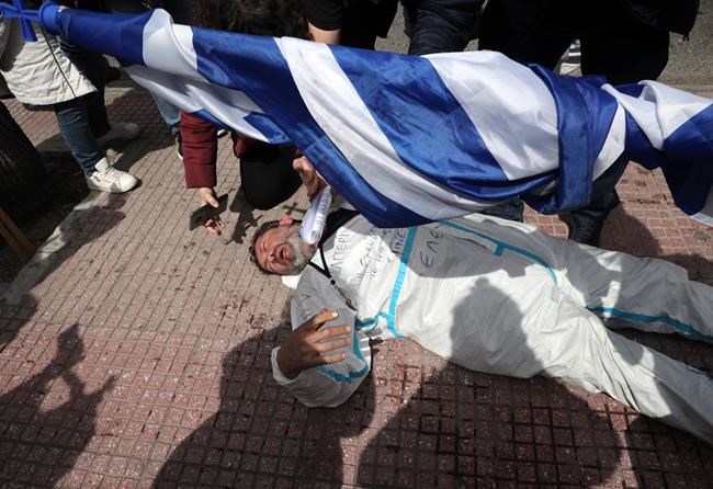 Greece: Protesting hospital workers clash with police | iNFOnews.ca Greece: Protesting hospital workers clash with police | iNFOnews.ca
