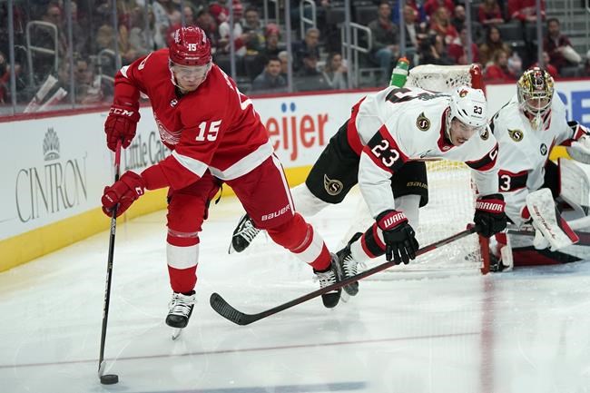 Joseph notches first hat trick, Senators top Red Wings 5-2 | iNFOnews.ca