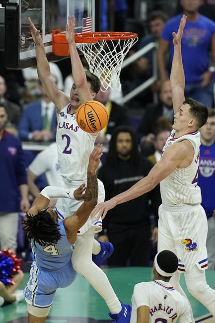 Jayhawks rally, rock North Carolina 72-69 to win NCAA title | iNFOnews.ca