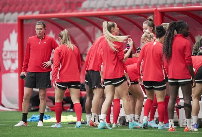 Canada's Christine Sinclair focusing on 'bigger things' than scoring milestone | iNFOnews.ca CP456218717