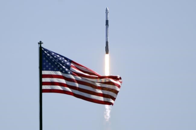 SpaceX launches 3 visitors to space station for $55M each | iNFOnews.ca
