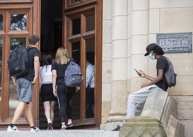 Quebec's English colleges say they are being targeted by government for their success | iNFOnews.ca