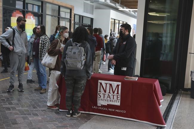 New Mexico boosts its free college program, at least for now | iNFOnews.ca CP57179503