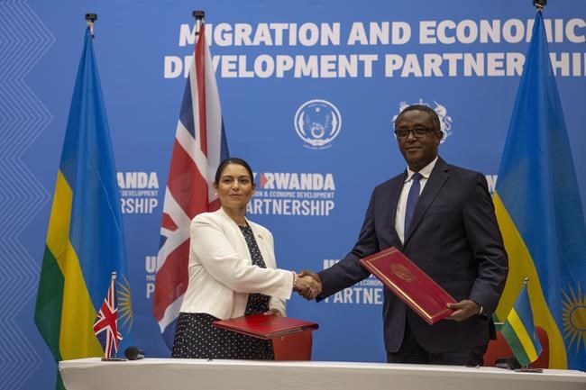 UK plan to fly asylum-seekers to Rwanda draws outrage | iNFOnews.ca CP212081880