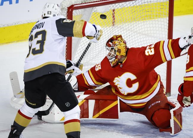 Vegas goalie Logan Thompson a standout in his hometown as Knights down Flames 6-1 | iNFOnews.ca CP1878819035