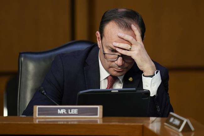 Texts show Utah Sen. Lee's early work to overturn election | iNFOnews.ca