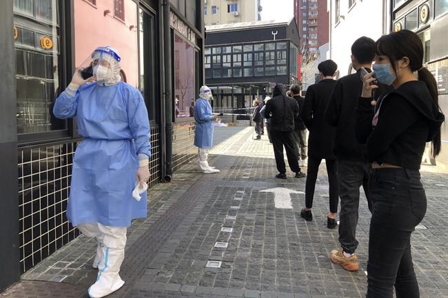 Shanghai allows 4 million out of homes as virus rules ease | iNFOnews.ca