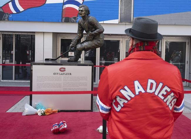 Montrealers pay tribute to Habs great Guy Lafleur as Quebec offers state funeral | iNFOnews.ca