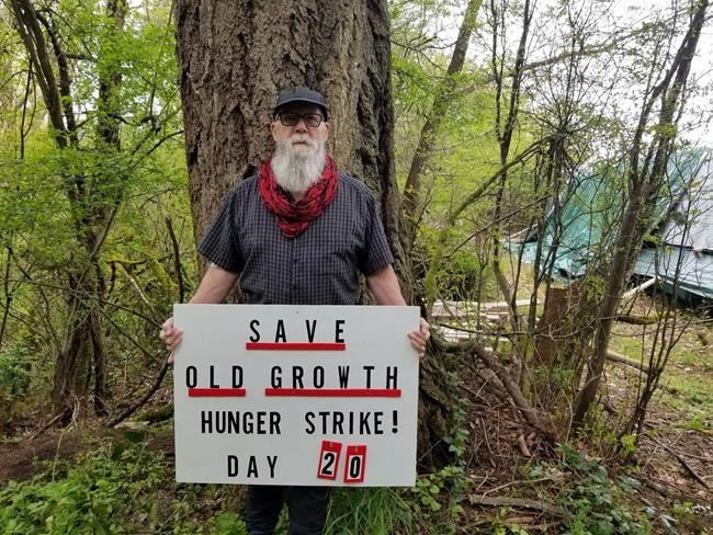 B.C. man wanting public meeting has 'death-watch monitors' on Day 23 of hunger strike | iNFOnews.ca